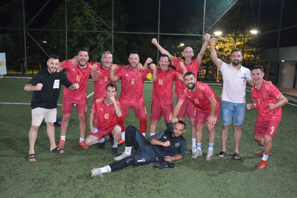 Royal Abjar: 9 Stuttgart: 1