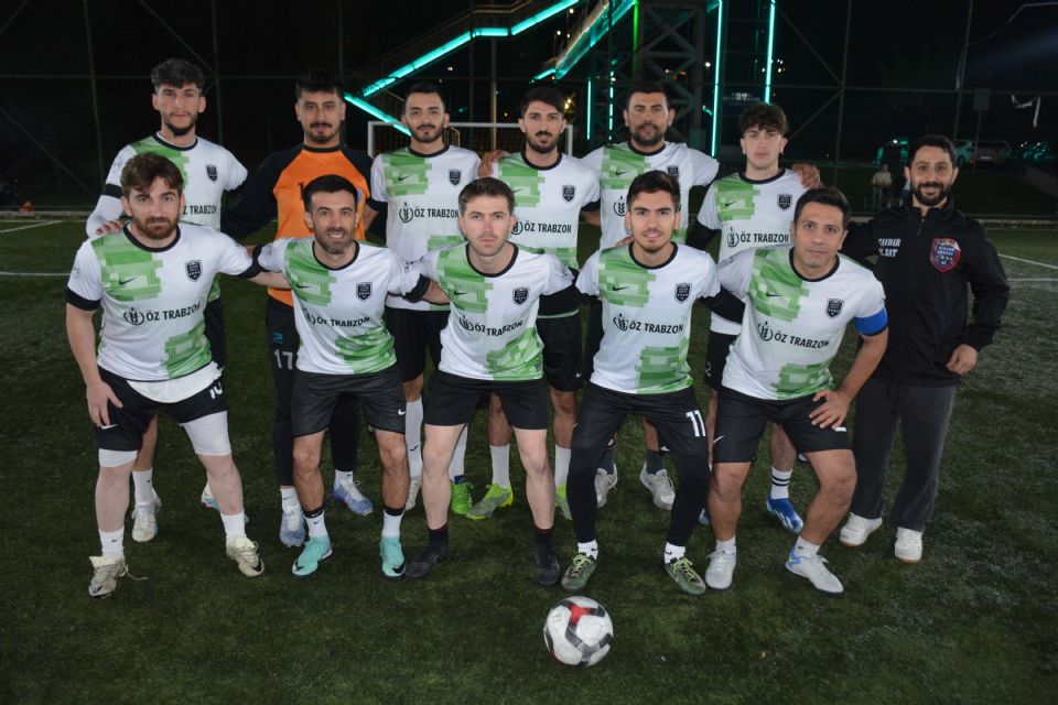 Dinamo Krfez: 5 Hodri meydan: 1