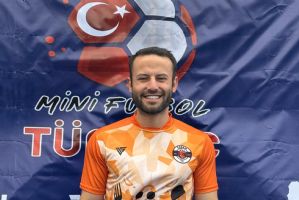 Kamil Dur